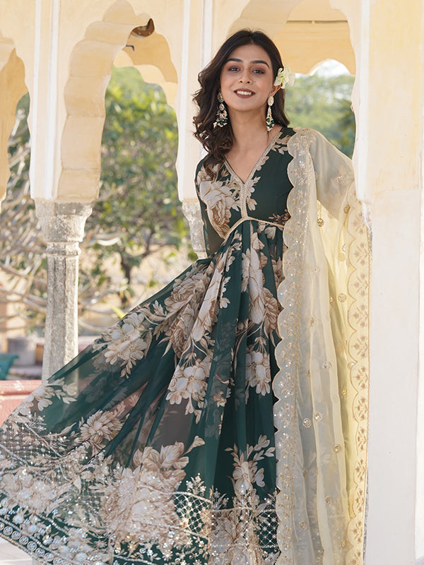 Luxury Redefined: Fashindia’s Embroidered Gown Set for Every Occasion